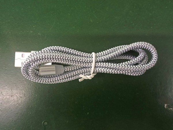 網(wǎng)紅搖搖杯磁吸充電線，短路自動斷電